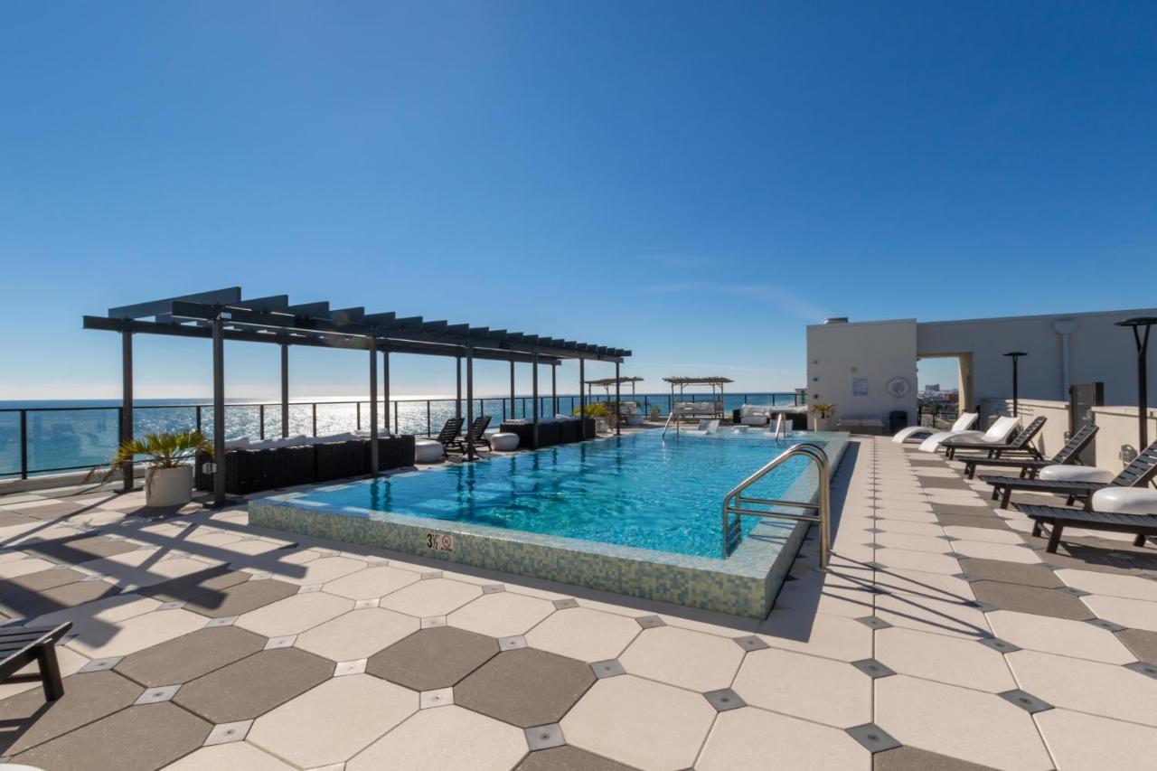 Luxury 4 Bedroom Beachfront Condo With Rooftop Pool Next To The Hangout! Gp 303 Gulf Shores Exterior photo
