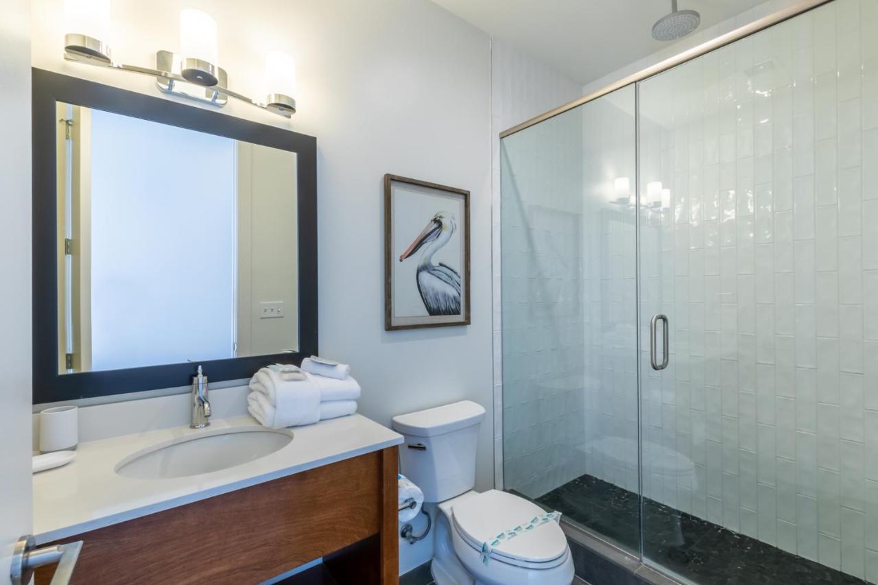 Luxury 4 Bedroom Beachfront Condo With Rooftop Pool Next To The Hangout! Gp 303 Gulf Shores Exterior photo
