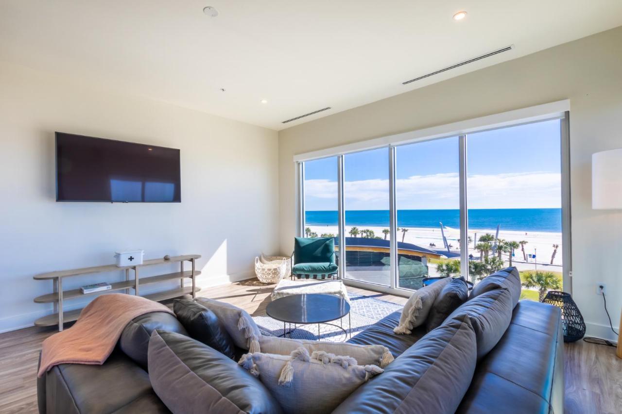 Luxury 4 Bedroom Beachfront Condo With Rooftop Pool Next To The Hangout! Gp 303 Gulf Shores Exterior photo