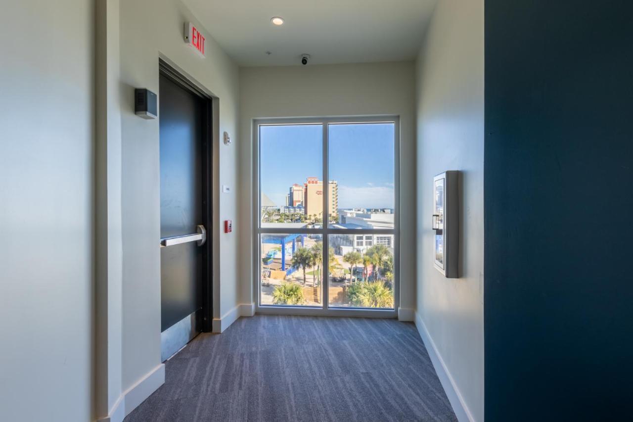 Luxury 4 Bedroom Beachfront Condo With Rooftop Pool Next To The Hangout! Gp 303 Gulf Shores Exterior photo